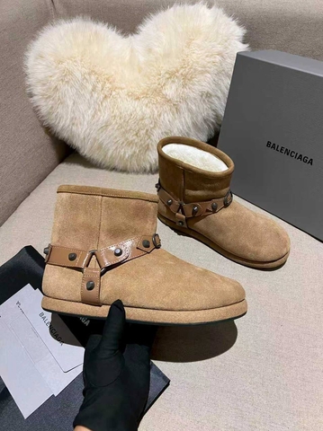 Balenciaga угги артикул 329880FG в интернет-магазине «GLOBESTYLE»
