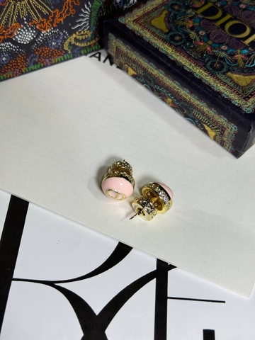 Dior серьги артикул 331899KQ в интернет-магазине «GLOBESTYLE»