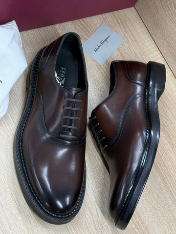 Salvatore Ferragamo ботинки артикул 240929AI в интернет-магазине «GLOBESTYLE»