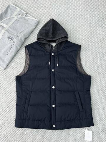 Brunello Cucinelli жилет артикул 441973VO в интернет-магазине «GLOBESTYLE»