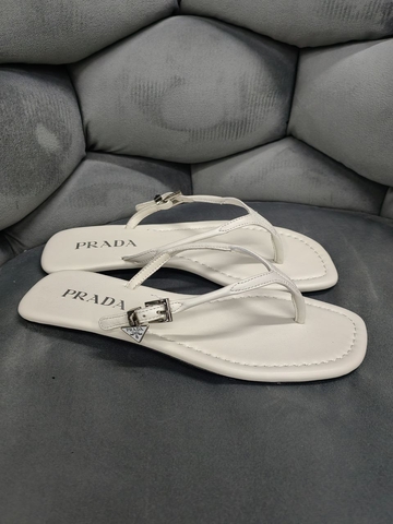 Prada шлепанцы артикул 794987HP в интернет-магазине «GLOBESTYLE»