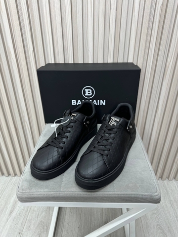 Balmain кроссовки артикул 685662XF в интернет-магазине «GLOBESTYLE»