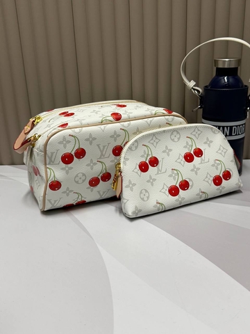 Louis Vuitton косметичка 159160GV в GLOBESTYLE