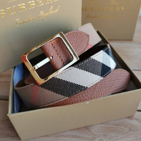 Burberry ремень женские 928060YQ в GLOBESTYLE
