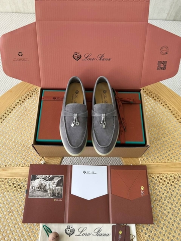 Loro Piana Charms Walk лоферы женские натуральная замша летние весенние / осенние серые премиум 244980BN