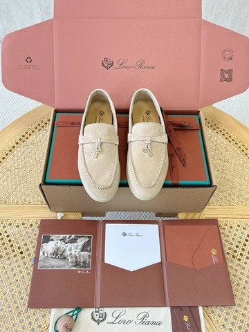 Loro Piana Charms Walk лоферы женские натуральная замша летние весенние / осенние бежевые премиум 788885VW
