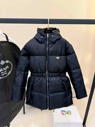 Prada пуховик 707037ON в GLOBESTYLE