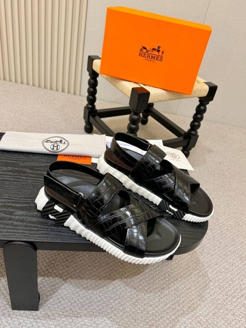 Hermes шлепанцы артикул 775157RI в интернет-магазине «GLOBESTYLE»