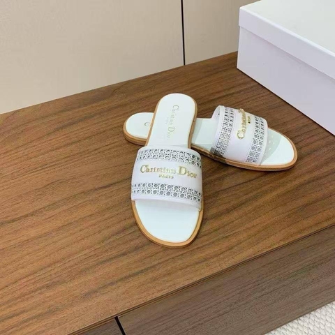 Dior шлепанцы артикул 171707XP в интернет-магазине «GLOBESTYLE»