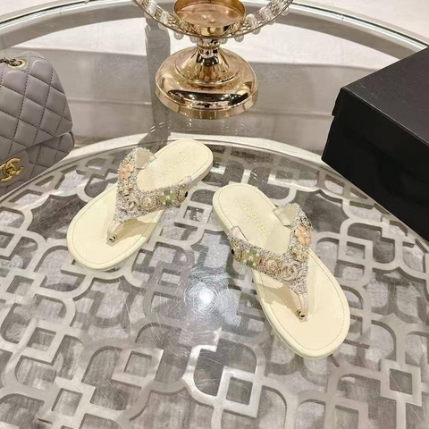 Chanel шлепанцы артикул 385388GF в интернет-магазине «GLOBESTYLE»