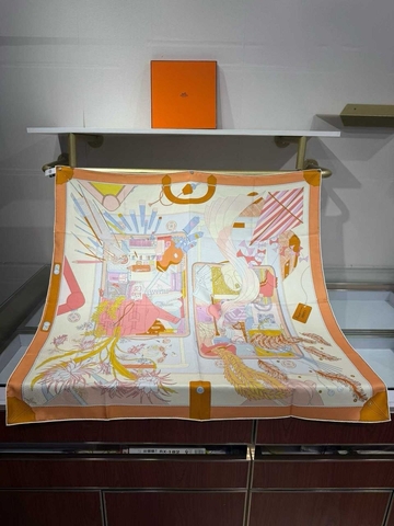 Hermes платок артикул 494465QX в интернет-магазине «GLOBESTYLE»