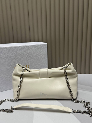 Dior сумка артикул 224674DH в интернет-магазине «GLOBESTYLE»