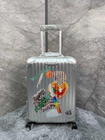 Rimowa чемодан артикул 900292IS в интернет-магазине «GLOBESTYLE»