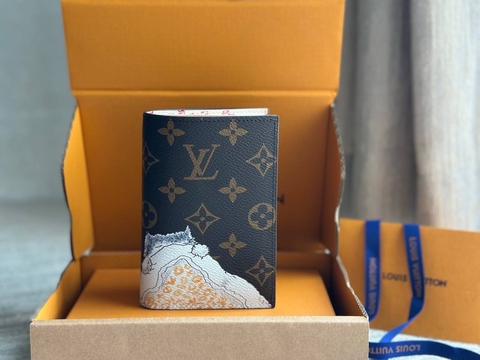 Louis Vuitton обложка на паспорт 750654LB в GLOBESTYLE