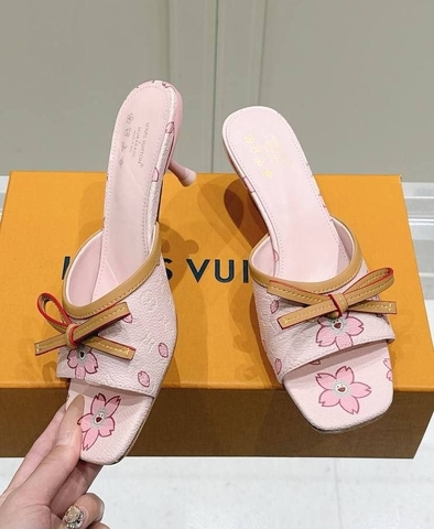 Louis Vuitton сабо артикул 465223IE в интернет-магазине «GLOBESTYLE»