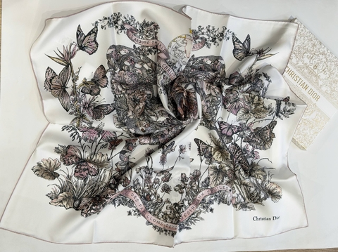 Dior платок артикул 617999LU в интернет-магазине «GLOBESTYLE»