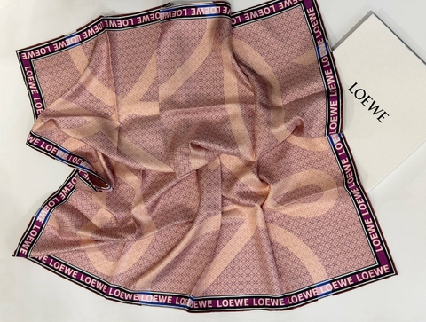 Loewe платок артикул 142220IU в интернет-магазине «GLOBESTYLE»