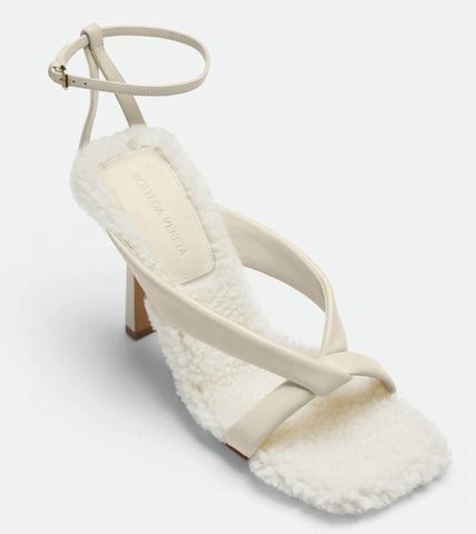 Bottega Veneta босоножки 812395DL в GLOBESTYLE