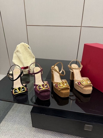 Valentino босоножки 205558JC в GLOBESTYLE