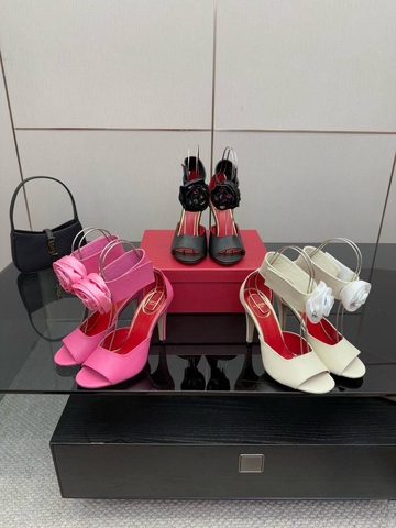 Valentino босоножки 100414NX в GLOBESTYLE