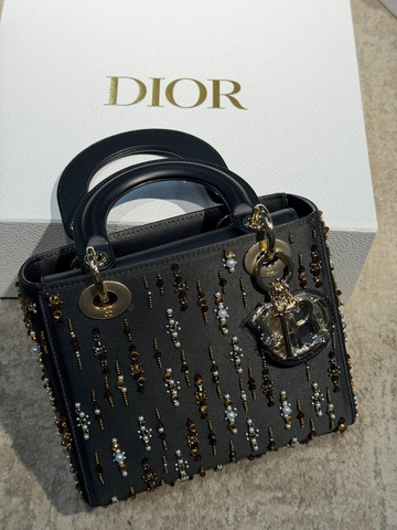 Dior сумка артикул 909980CA в интернет-магазине «GLOBESTYLE»