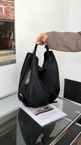 Moschino сумка артикул 731761VC в интернет-магазине «GLOBESTYLE»