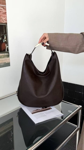 Moschino сумка артикул 440725QU в интернет-магазине «GLOBESTYLE»