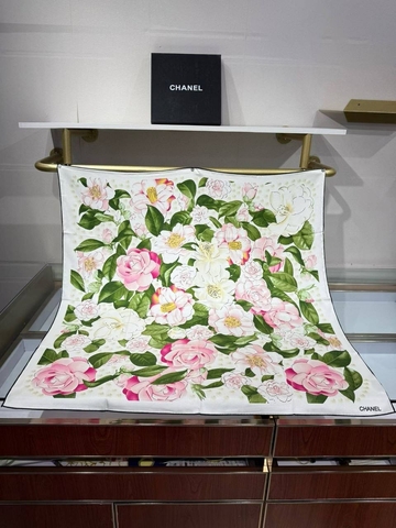 Chanel платок артикул 277497QS в интернет-магазине «GLOBESTYLE»