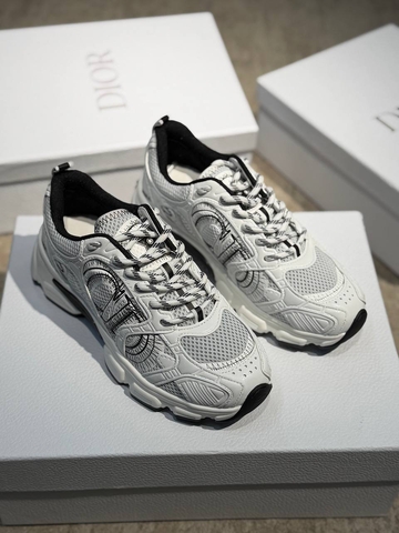 Dior кроссовки артикул 318715AK в интернет-магазине «GLOBESTYLE»