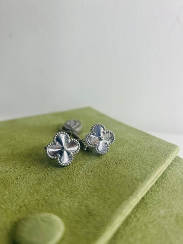 Van Cleef & Arpels Vintage Alhambra серьги артикул 723740YN в интернет-магазине «GLOBESTYLE»