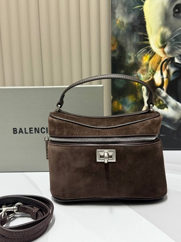 Balenciaga сумка женские натуральная замша коричневые люкс 614301QO