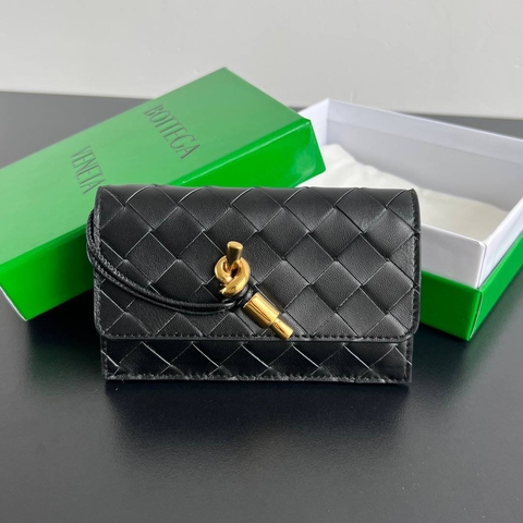 Bottega Veneta кошелек 905027KH в GLOBESTYLE