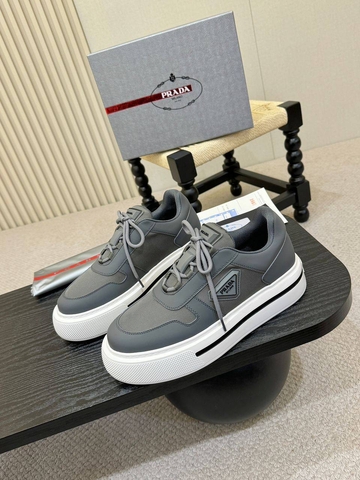 Prada кроссовки артикул 164533XE в интернет-магазине «GLOBESTYLE»