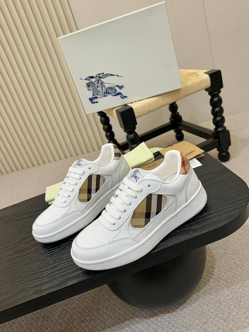 Burberry кроссовки артикул 278217UQ в интернет-магазине «GLOBESTYLE»