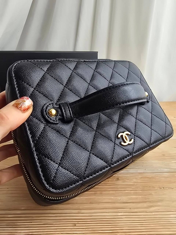 Chanel косметичка 691621QT в GLOBESTYLE