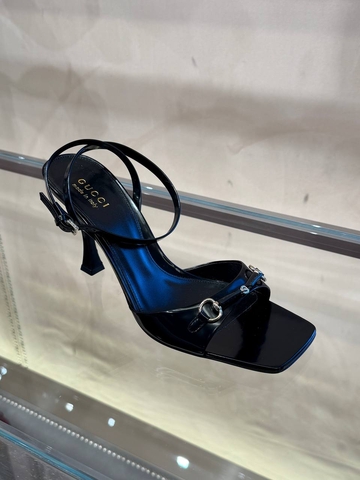 Gucci босоножки женские натуральная кожа летние весенние / осенние черные премиум 738419RS