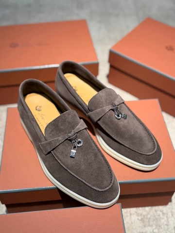 Loro Piana лоферы женские натуральная замша весенние / осенние коричневые премиум 732926JE