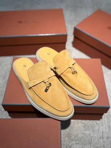 Loro Piana Charms Walk Babouche мюли женские натуральная замша весенние / осенние желтые премиум 773690MG