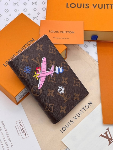 Louis Vuitton обложка на паспорт 245783KV в GLOBESTYLE