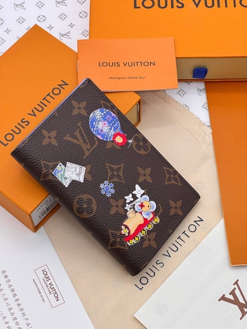 Louis Vuitton обложка на паспорт 929606PU в GLOBESTYLE