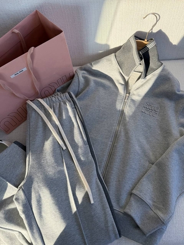 Miu miu костюм женская 829752MF в GLOBESTYLE