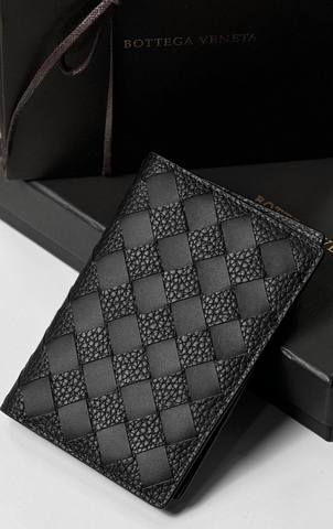 Bottega Veneta обложка на паспорт 490737DN в GLOBESTYLE