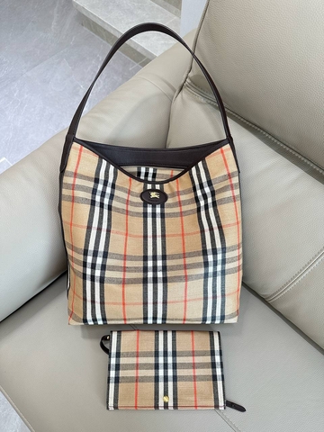 Burberry сумка артикул 592774LS в интернет-магазине «GLOBESTYLE»