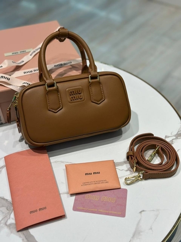 Miu Miu Arcadie leather bag сумка артикул 227110FA в интернет-магазине «GLOBESTYLE»