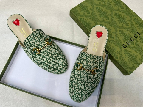 Gucci мюли 764879US в GLOBESTYLE